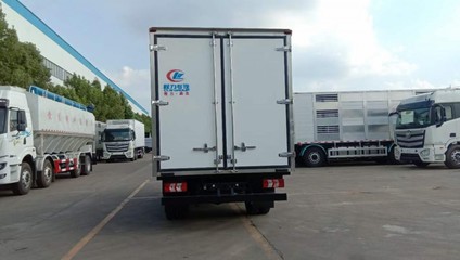 陜汽德威冷藏車今日出廠發往浙江杭州，高效溫控助力冷鏈物流