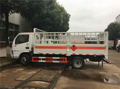 氣瓶車與重汽危險品運輸車 制造商的職責(zé)與汽車廂體制造的關(guān)鍵技術(shù)